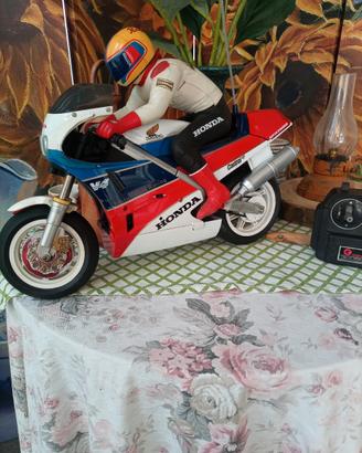 Honda RC30