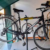 bicicletta e rullo compatibile a tutte le bici