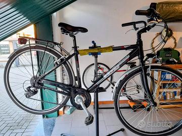 bicicletta e rullo compatibile a tutte le bici