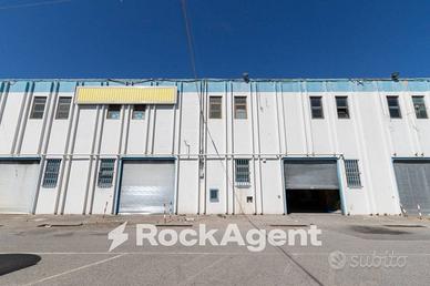 LOCALE COMMERCIALE DI 300 MQ ZONA MERCATONE