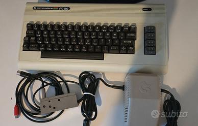 TASTIERA COMMODORE VIC 20