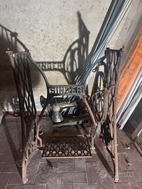 Telaio singer d’epoca. Da resturare