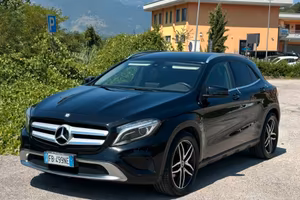 Mercedes GLA 180 automatica