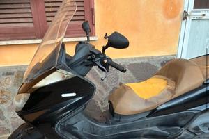 Mahesty 400
