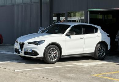 Alfa Romeo Stelvio super Q4 2.2 210cv