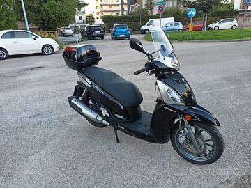 Kymco People GT 300i - 2017