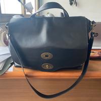 Borsa modello postina in pelle