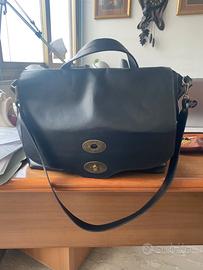 Borsa modello postina in pelle