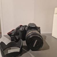 Fotocamera reflex canon eos 700d 18-270 mm
