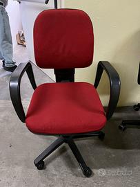 Sedia da ufficio regolabile con rotelle