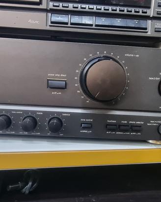 vari componenti hi fi