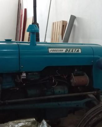fordson dexta ristrutturato