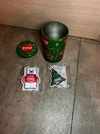 Coca-cola confezione con regali chiusi nuovi