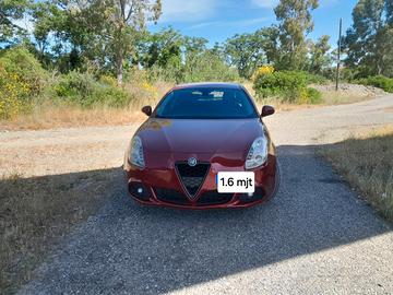 Alfa Romeo Giulietta 1.6 JTDm-2 Distinctive