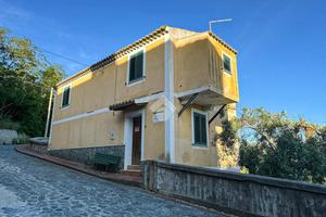 3 LOCALI A BELMONTE CALABRO