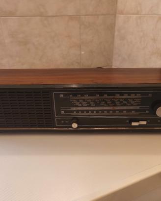 antica radio mivar R 40 a transistor 