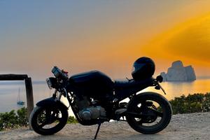 Suzuki gs500E