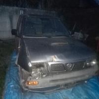 Nissan Terrano  2 .    2.7 td