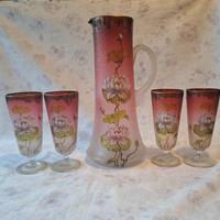 Caraffa e bicchieri calici