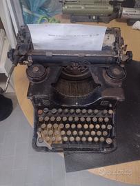 macchina da scrivere Olivetti M40
