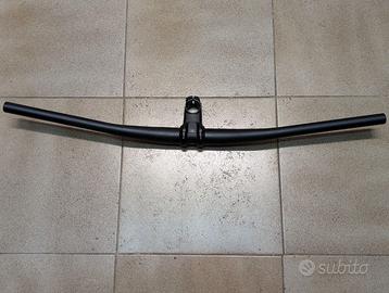 Manubrio+attacco Specialized € 40