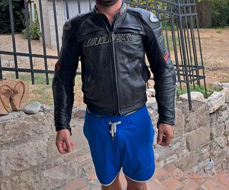 Giacca in pelle da moto Dainese e paraschiena