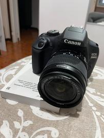 Canon EOS 2000D + custodia - Fotografia In vendita a Milano