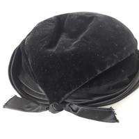 Cappelli da donna anni 20/30 e piume