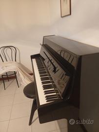 pianoforte verticale satinato nero