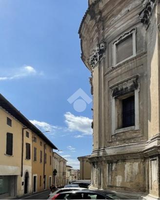 PALAZZINA A LONATO DEL GARDA