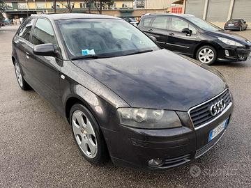 AUDI A3 2.0 16V TDI Ambition senza nessun lavoro