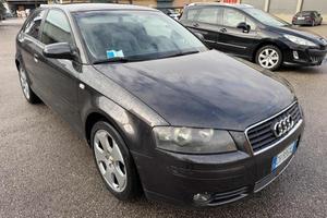 AUDI A3 2.0 16V TDI Ambition senza nessun lavoro