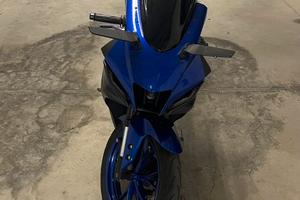 Yamaha YZF-R125