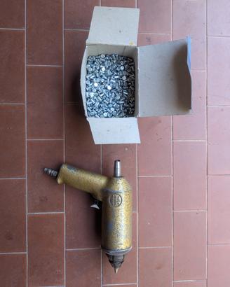pistola chiodatrice pneumatica per pneumatici