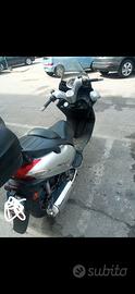 Scooter  kimko gran dink 250 del 2003