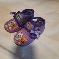 pantofole e berretta con paraorecchie