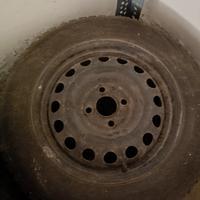 Cerchi con gomme UP MII CITIGO 