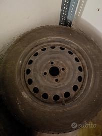 Cerchi con gomme UP MII CITIGO 