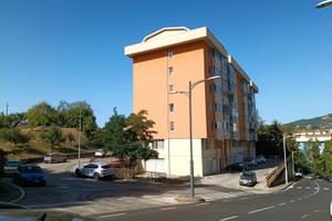 Appartamento 4 vani in via Degli Oleandri