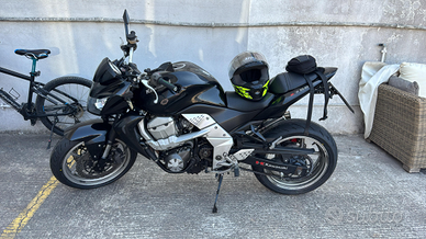 Splendida KAWASAKI Z750. Prezzo 3.000