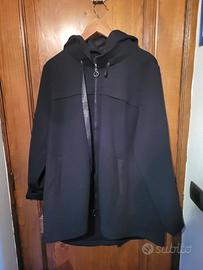 Cappotto nero con cappuccio Fiorella Rubino
