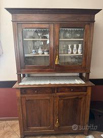 Credenza antica800’ due corpi con vetrina in legno