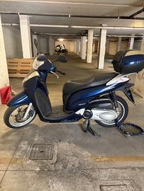 Honda SH 300