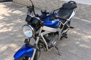 Moto suzuki gs 500