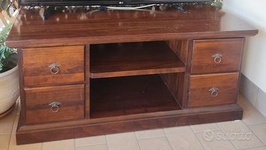 Mobile in legno massello