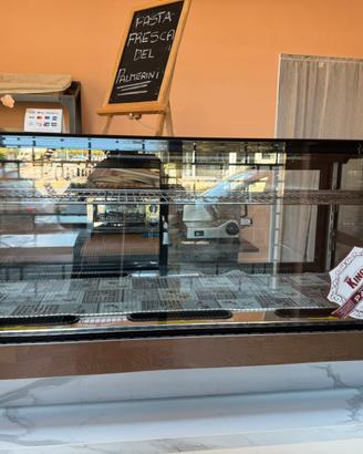 Frigo refrigerato d'appoggio