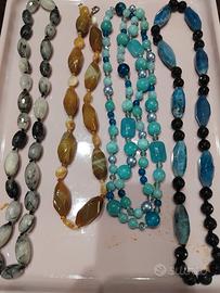una collana in giada a scelta