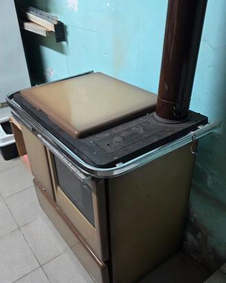 Stufa economica a legna (Putagé) cucinare e scald