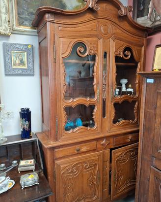 credenza provenzale antica