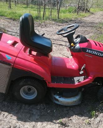 trattorino tagliaerba Honda 2315 v twin bicilindri